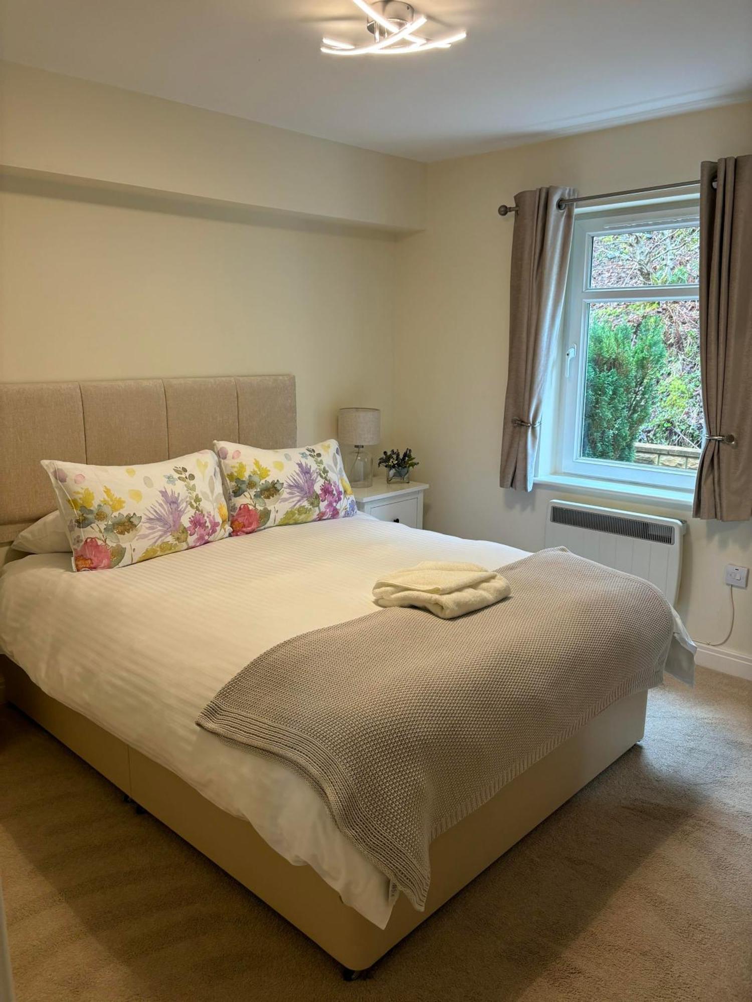 Conaglen, Glenloch View, Fort William 2-Bedroom Loch Side Flat Exterior photo